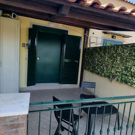 Fly Napoli Bed & Breakfast Екстериор снимка