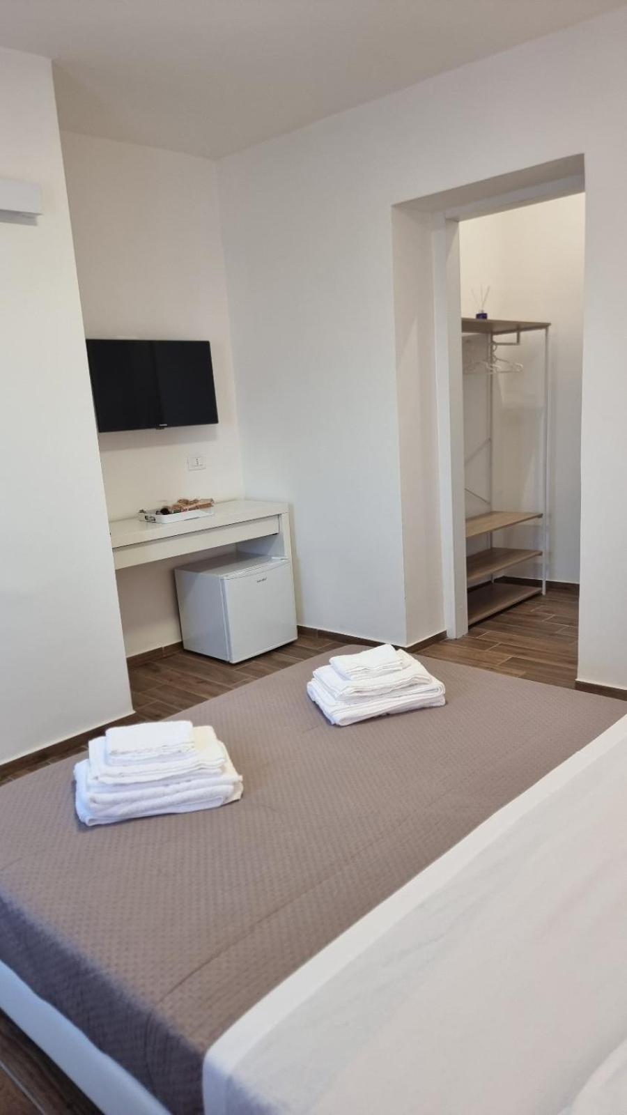 Fly Napoli Bed & Breakfast Екстериор снимка